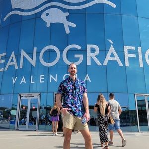 Meet your Posher, Logan